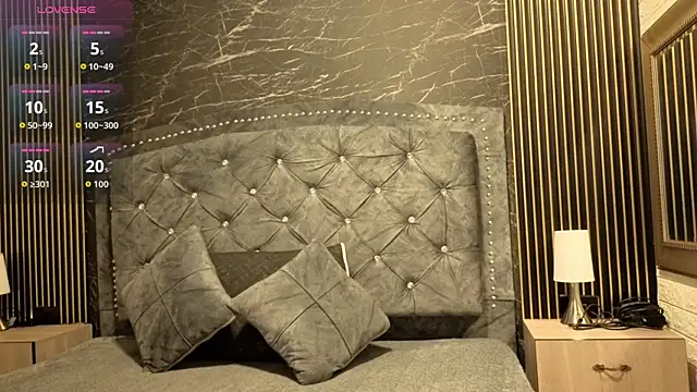 Snapshot of violett__golden chatting on September 20, 2025, 11:04 am violett golden online show from September 20, 2025, 11:04 am