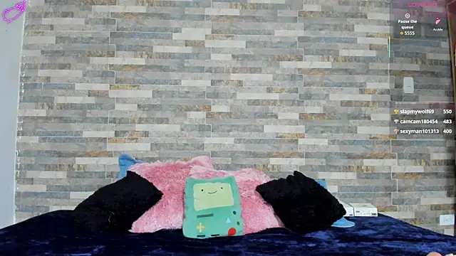 Snapshot of violett__golden chatting on October 16, 2025, 11:07 am violett golden online show from October 16, 2025, 11:07 am