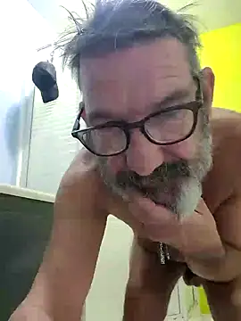 FoxnMouse online show from October 7, 2025, 5:58 pm