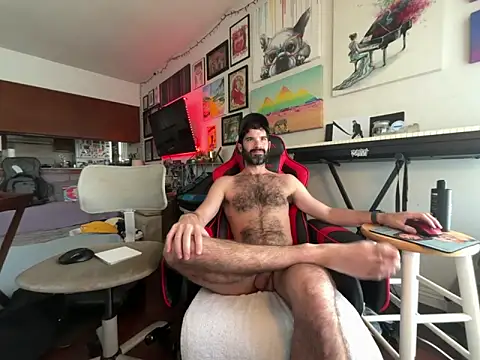 Pupscritch online show from April 10, 2026, 6:48 pm