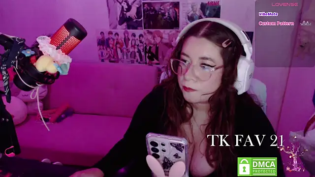 Snapshot of Pink_girl0n chatting on July 6, 2026, 3:35 am Pink girl0n online show from July 6, 2026, 3:35 am