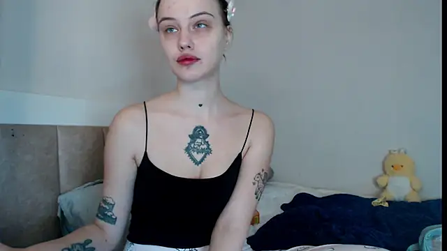 Pizda-Drozda online show from October 28, 2025, 8:08 pm