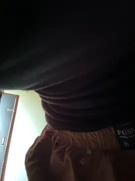 modelnishu online show from September 25, 2025, 3:34 am