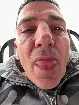 Snapshot of BULLBSX chatting on March 31, 2026, 1:57 pm BULLBSX online show from March 31, 2026, 1:57 pm