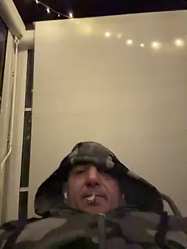 Snapshot of BULLBSX chatting on March 23, 2026, 10:42 pm BULLBSX online show from March 23, 2026, 10:42 pm