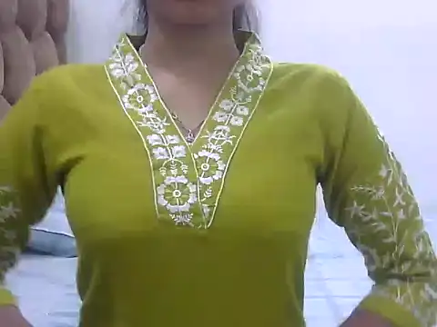 SONIYA 47 online show from October 2, 2025, 5:49 pm