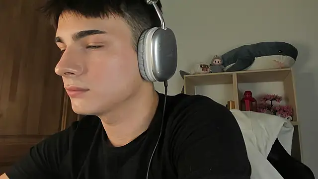 mystic evan online show from November 4, 2025, 8:23 pm