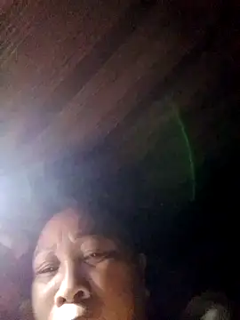 Mamapm20 online show from September 30, 2025, 4:24 pm