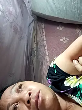 Mamapm20 online show from September 22, 2025, 9:32 pm