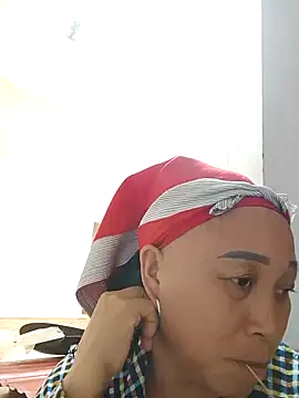 Mamapm20 online show from October 10, 2025, 8:26 am