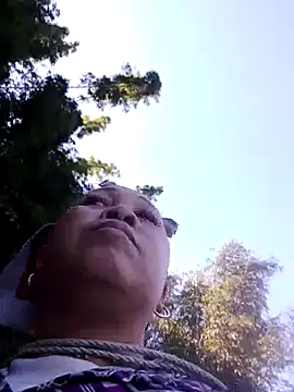 Mamapm20 online show from November 30, 2025, 2:01 am