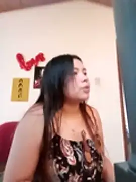 LucyPetit online show from December 4, 2025, 12:59 pm