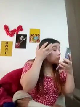 LucyPetit online show from November 29, 2025, 1:22 pm