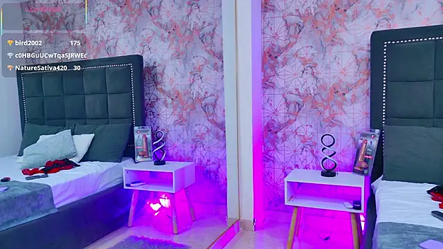 Angelique Angell online show from October 2, 2025, 8:45 pm