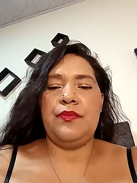 Laurasofia01 online show from October 1, 2025, 4:17 am