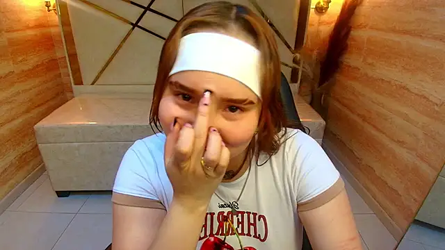 black russo r online show from September 17, 2025, 1:13 pm