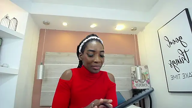 Snapshot of AlexandraCambell chatting on November 8, 2025, 10:02 pm AlexandraCambell online show from November 8, 2025, 10:02 pm