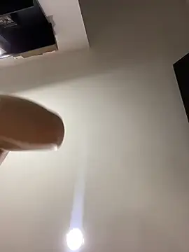 karla-thomsom10 online show from March 6, 2026, 11:33 pm