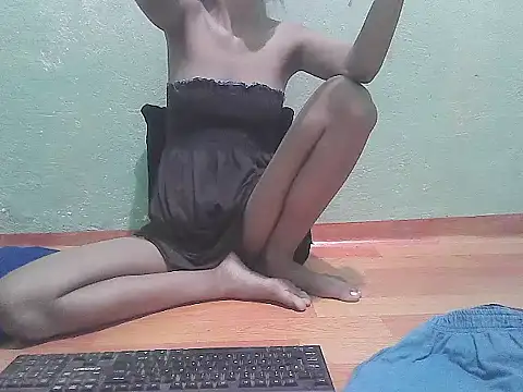 Snapshot of Pinay-SkinnyGirl12345 chatting on October 31, 2025, 6:54 am Pinay-SkinnyGirl12345 online show from October 31, 2025, 6:54 am