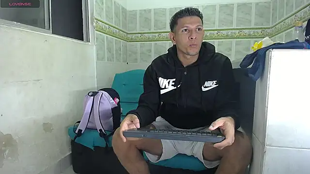 lindoshot sexlove online show from September 20, 2025, 3:44 am