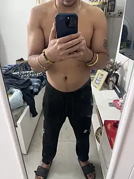 7 INCH MONSTER online show from February 11, 2026, 8:03 am