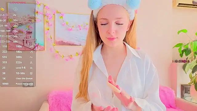 CindyGreen online show from September 16, 2025, 6:47 am