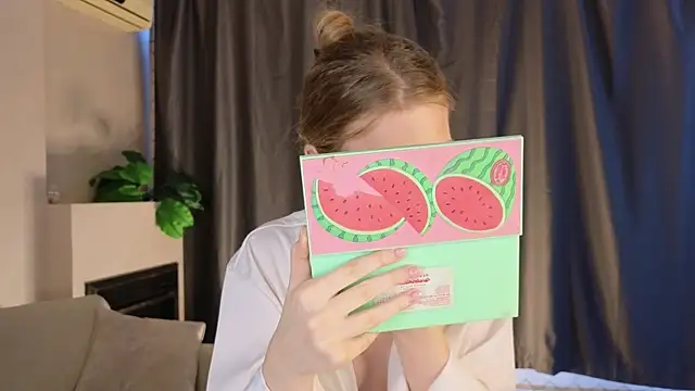 CindyGreen online show from November 28, 2025, 6:24 am