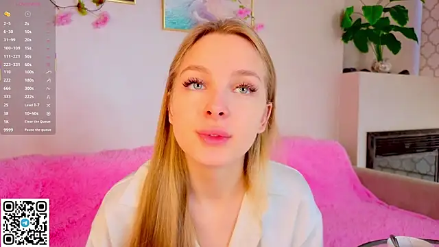 CindyGreen online show from October 5, 2025, 6:26 am