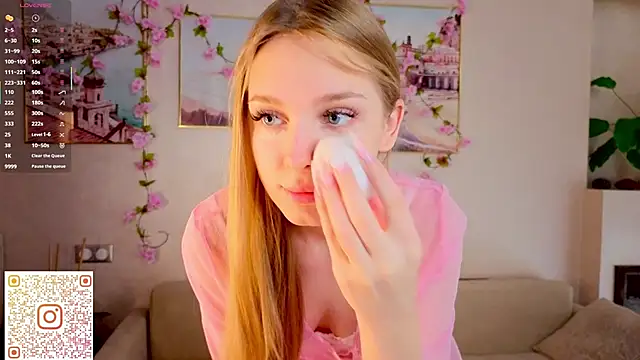 CindyGreen online show from October 1, 2025, 7:13 am