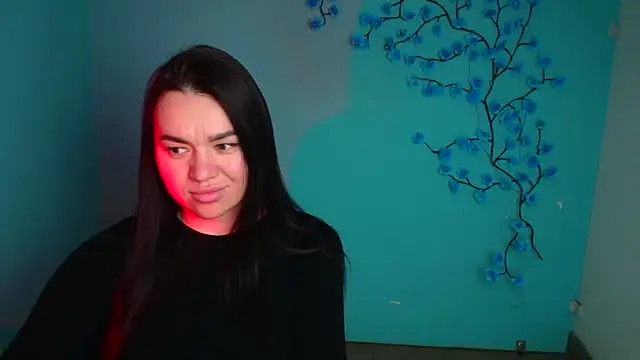 Lola Saymyname online show from March 21, 2026, 9:47 am