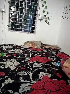 HOTSEXY KAVYA online show from February 20, 2026, 5:04 am