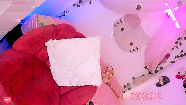 cassie dilaurentis online show from October 16, 2025, 4:21 am