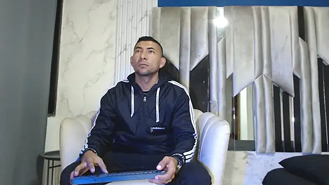 Morganandmegan online show from September 29, 2025, 11:16 am