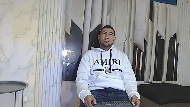 Morganandmegan online show from October 13, 2025, 11:34 am