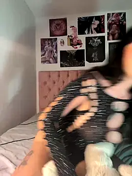  maki   online show from October 16, 2025, 3:48 am