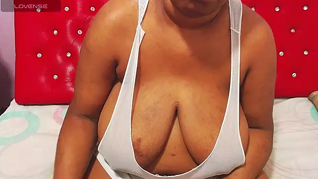 wonderfuldiana online show from September 12, 2025, 11:26 pm