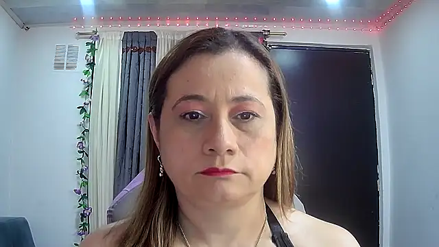 Snapshot of milagros_latina75 chatting on November 13, 2025, 10:02 pm milagros latina75 online show from November 13, 2025, 10:02 pm