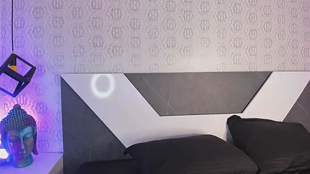 Tokio-Shuang online show from September 17, 2025, 10:45 pm