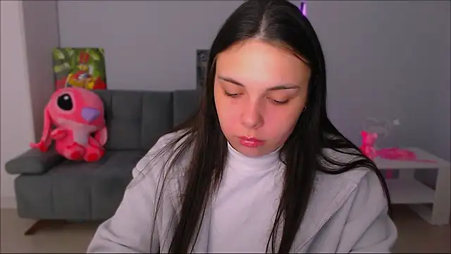 queenofthesense  online show from October 7, 2025, 4:41 pm