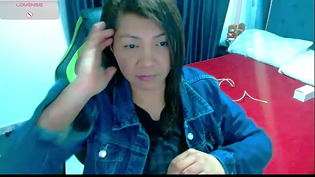 Snapshot of hiilarybrown chatting on July 13, 2026, 3:06 am hiilarybrown online show from July 13, 2026, 3:06 am