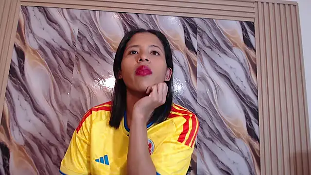 Samantha Fox69  online show from March 27, 2026, 12:41 am