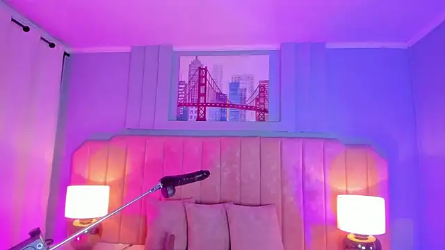 Snapshot of noa_moon chatting on October 4, 2025, 10:50 am noa moon online show from October 4, 2025, 10:50 am