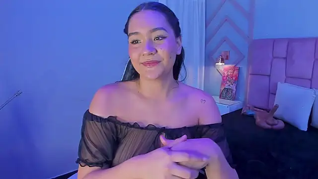 Snapshot of noa_moon chatting on September 10, 2025, 12:26 pm noa moon online show from September 10, 2025, 12:26 pm