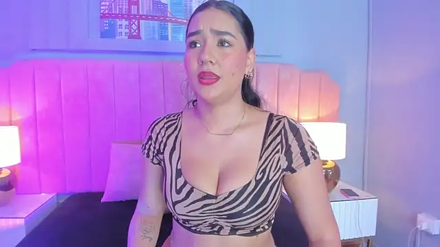 Snapshot of noa_moon chatting on September 28, 2025, 11:06 am noa moon online show from September 28, 2025, 11:06 am