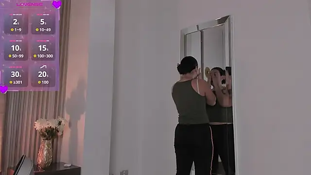 Snapshot of Rachell_Jamess chatting on September 14, 2025, 3:18 am Rachell Jamess online show from September 14, 2025, 3:18 am