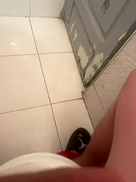 Snapshot of zackria chatting on October 10, 2025, 8:04 am zackria online show from October 10, 2025, 8:04 am