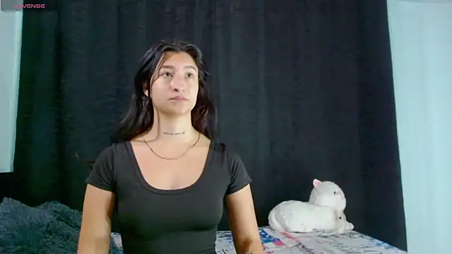 EVAH LEE  online show from October 7, 2025, 1:28 am