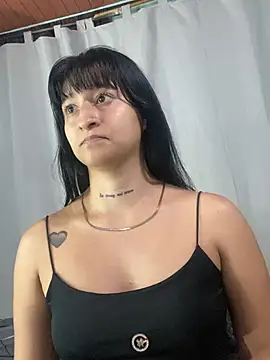 EVAH LEE  online show from February 6, 2026, 5:03 am