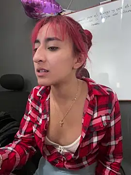 JuliethaDemon  online show from January 17, 2026, 1:47 pm