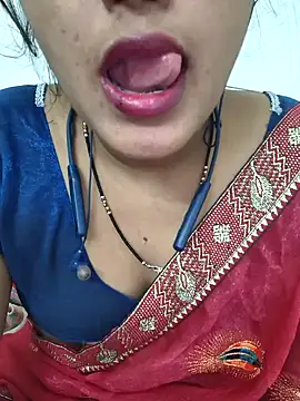 BEAUTY QUE online show from November 27, 2025, 2:39 pm